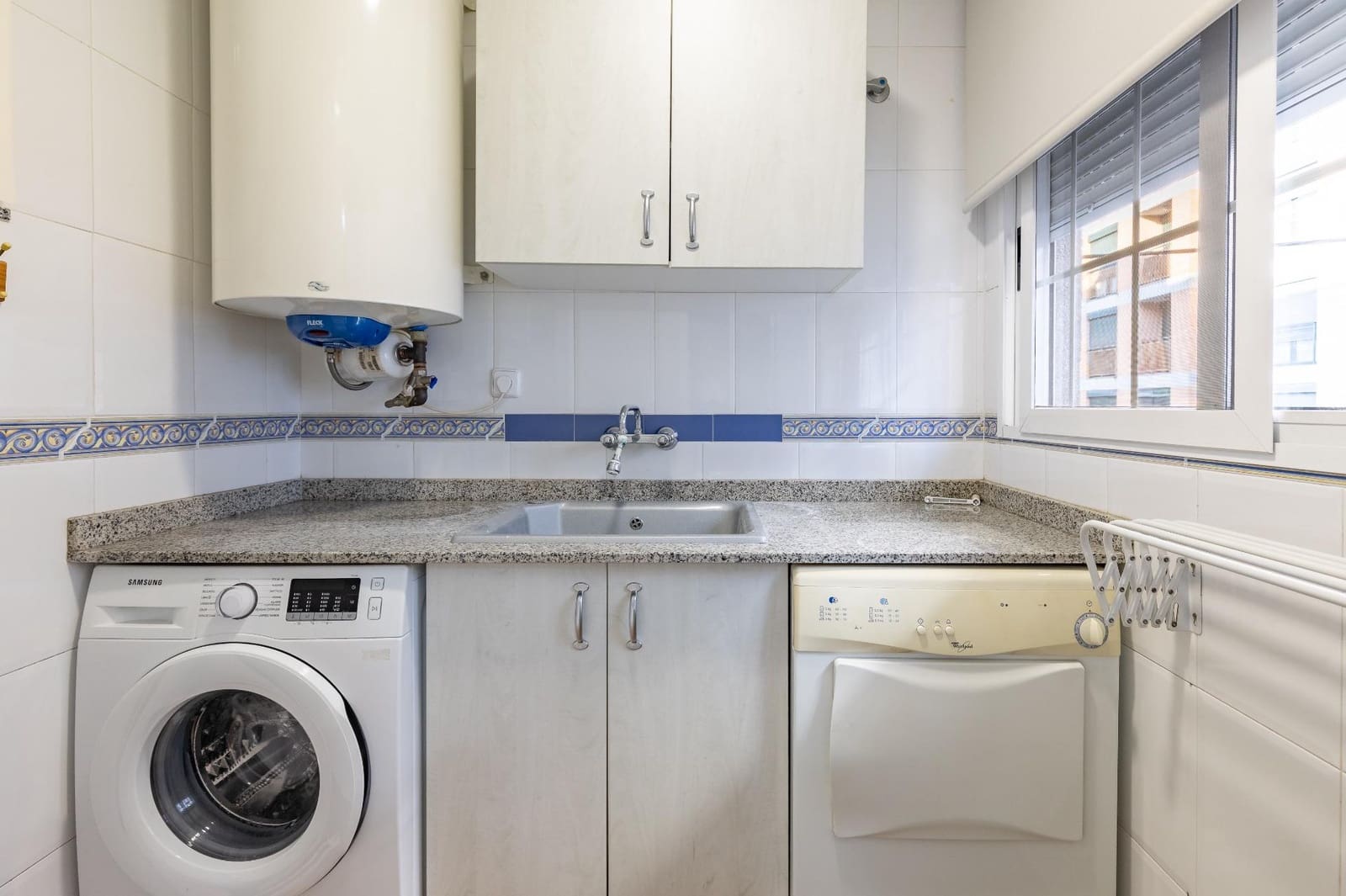 3 Zimmer Apartment zu verkaufen in Chiva mit Pool - 240.000 € (Ref: 9799510)