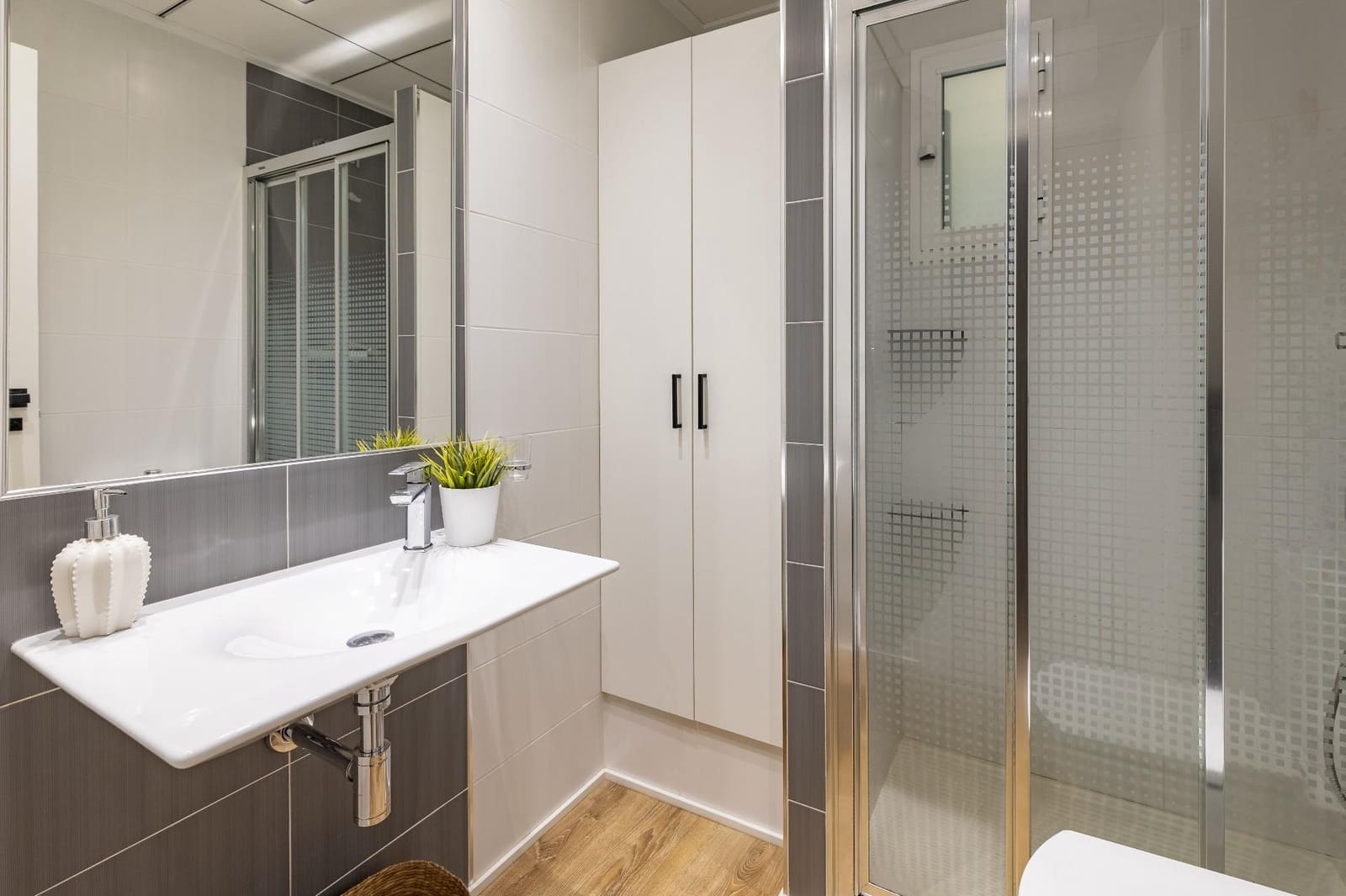 3 Zimmer Apartment zu verkaufen in Chiva mit Pool - 240.000 € (Ref: 9799510)