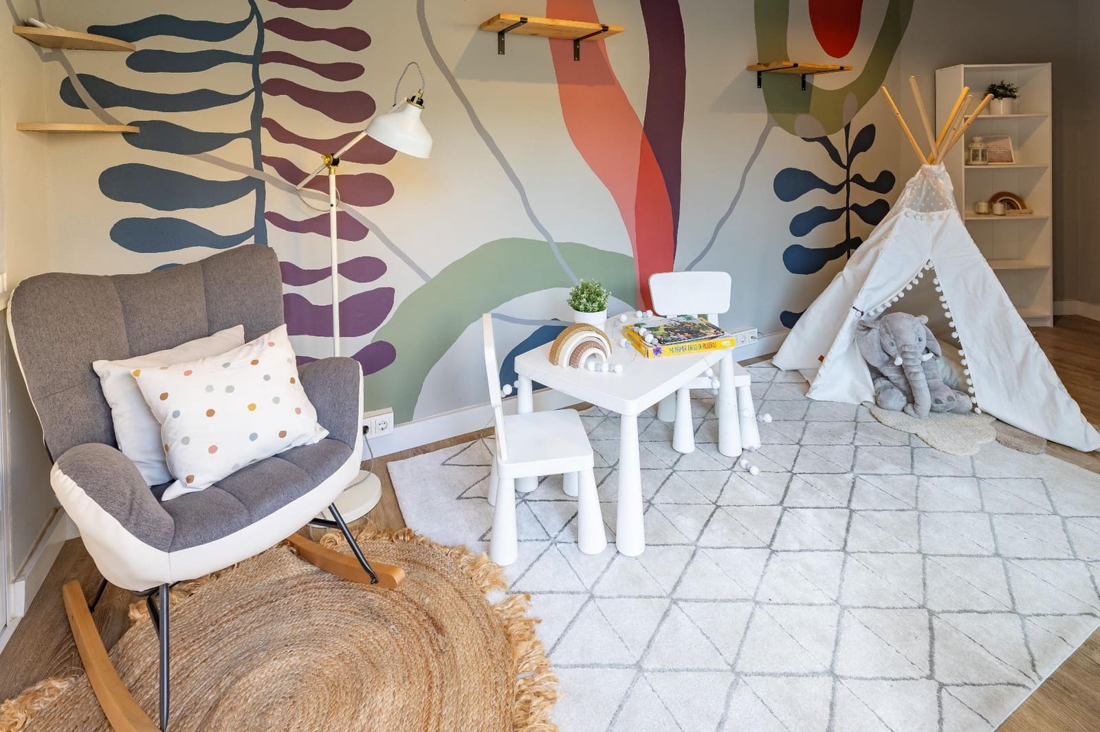 3 Zimmer Apartment zu verkaufen in Chiva mit Pool - 240.000 € (Ref: 9799510)