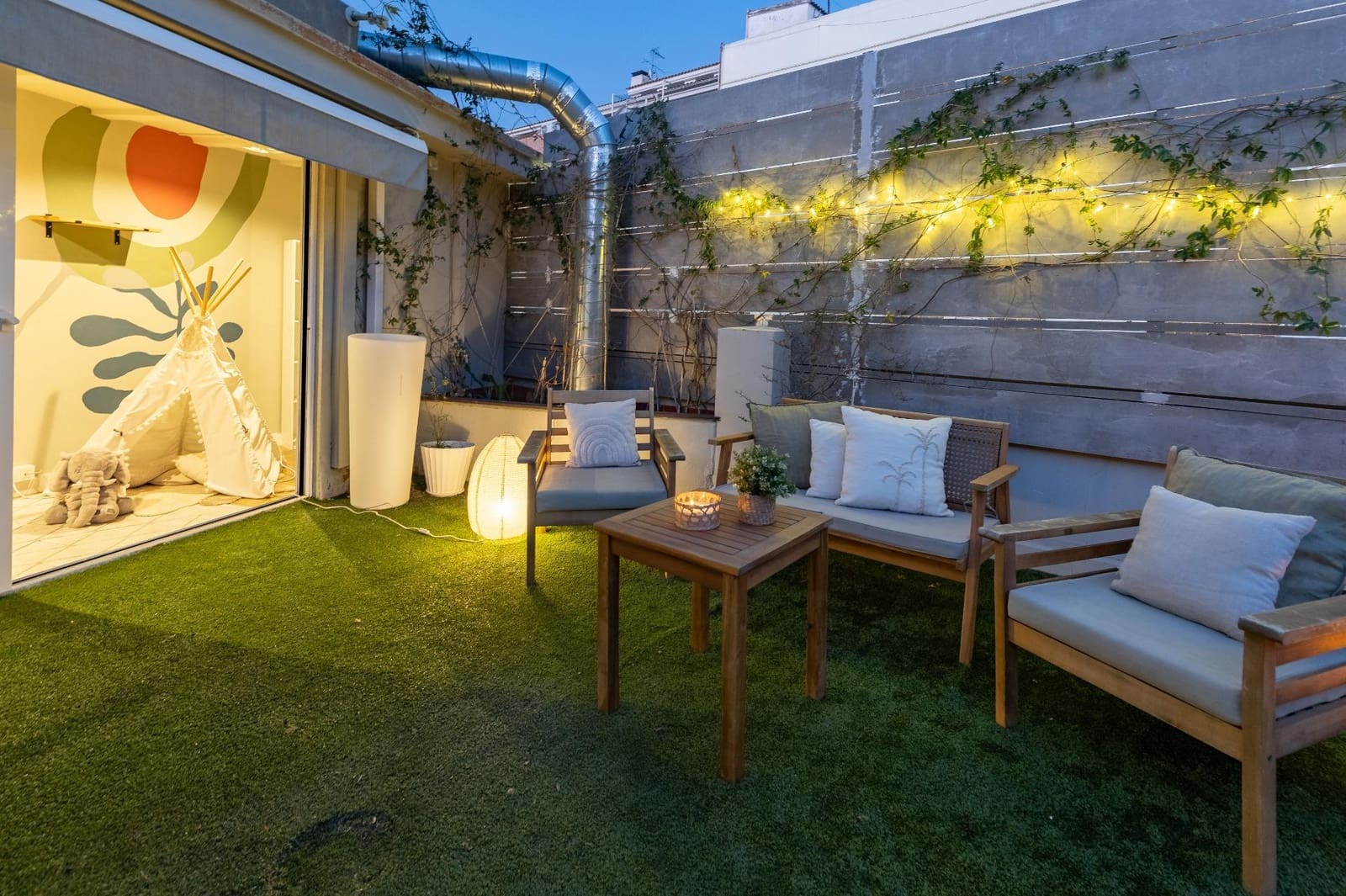 3 Zimmer Apartment zu verkaufen in Chiva mit Pool - 240.000 € (Ref: 9799510)