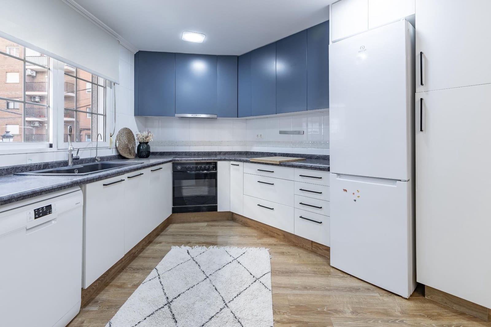 3 Zimmer Apartment zu verkaufen in Chiva mit Pool - 240.000 € (Ref: 9799510)