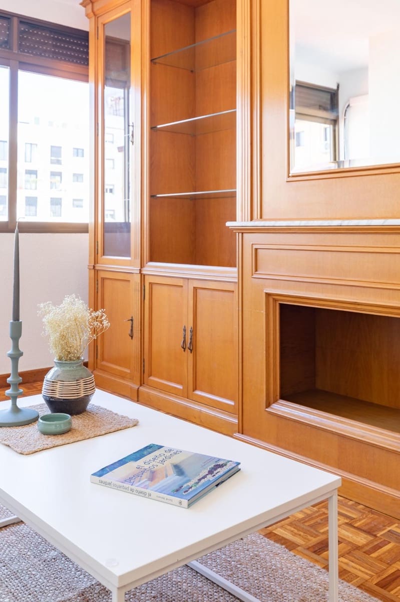 3 slaapkamer Flat te huur in Valencia stad - € 1.550 (Ref: 9804596)