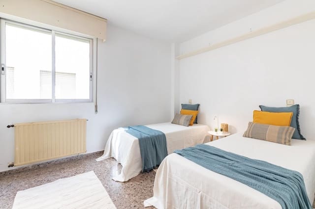 3 slaapkamer Flat te huur in Arrancapins, Valencia stad - € 1.550 (Ref: 9804596)