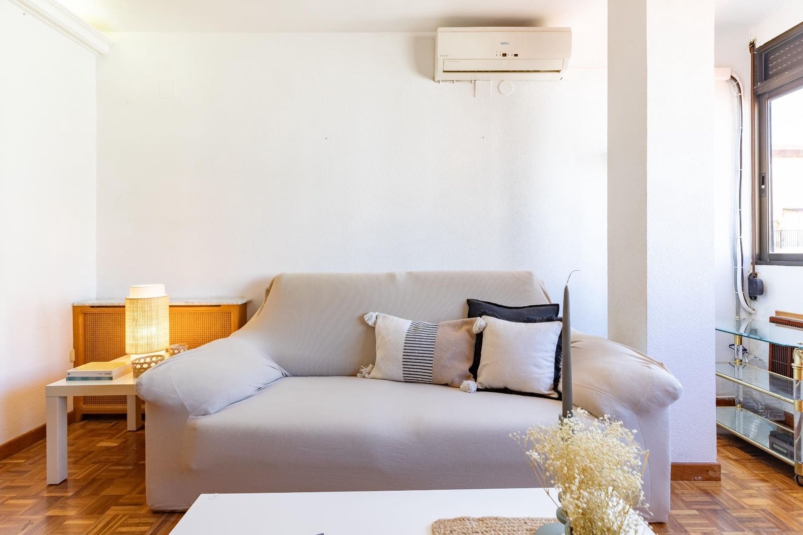 3 slaapkamer Flat te huur in Valencia stad - € 1.550 (Ref: 9804596)