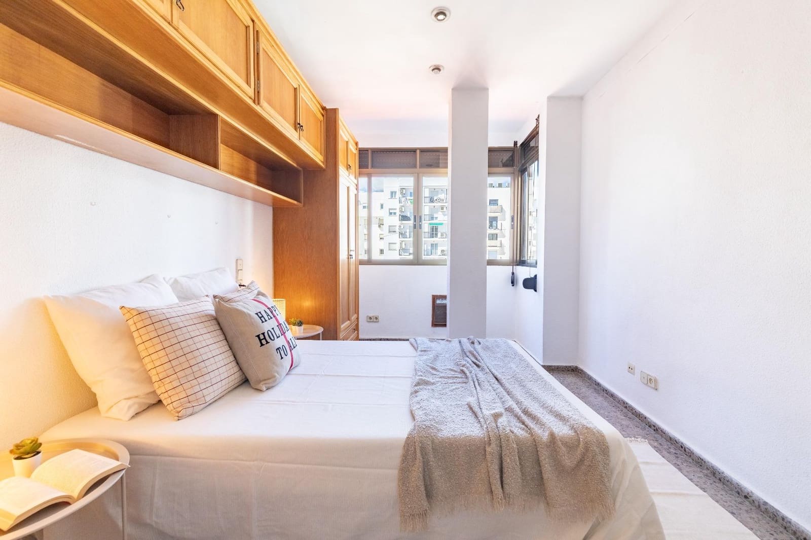 3 slaapkamer Flat te huur in Valencia stad - € 1.550 (Ref: 9804596)