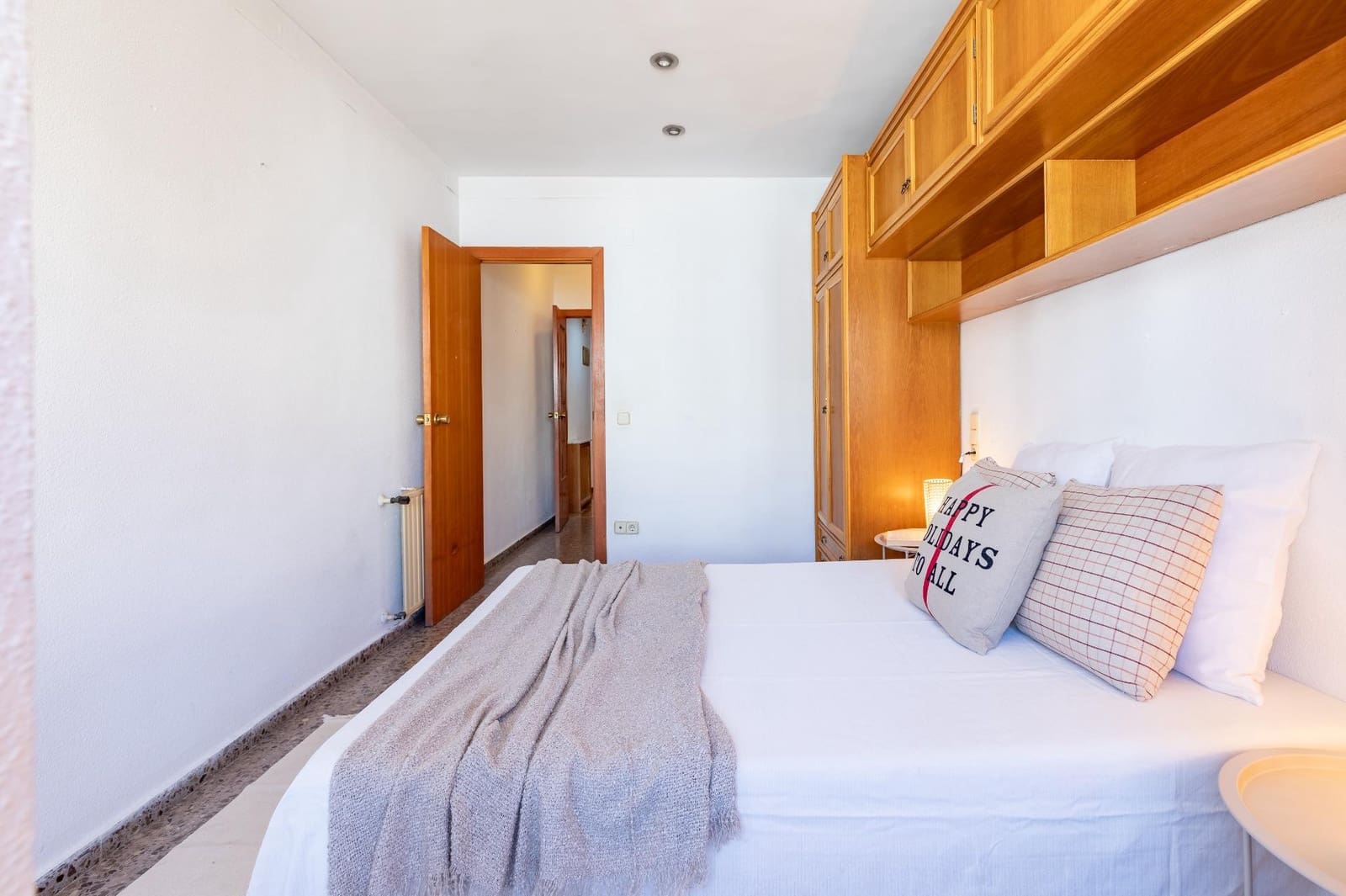 3 slaapkamer Flat te huur in Valencia stad - € 1.550 (Ref: 9804596)