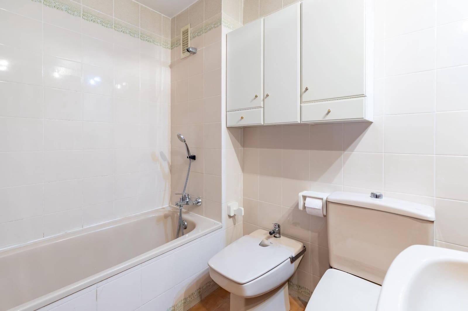 3 slaapkamer Flat te huur in Valencia stad - € 1.550 (Ref: 9804596)