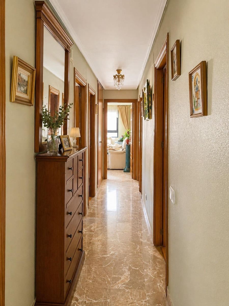 4 quarto Apartamento para arrendar em Valencia cidade - 1 400 € (Ref: 9812350)
