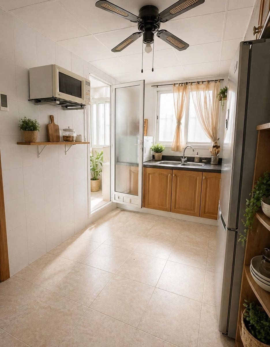 4 quarto Apartamento para arrendar em Valencia cidade - 1 400 € (Ref: 9812350)
