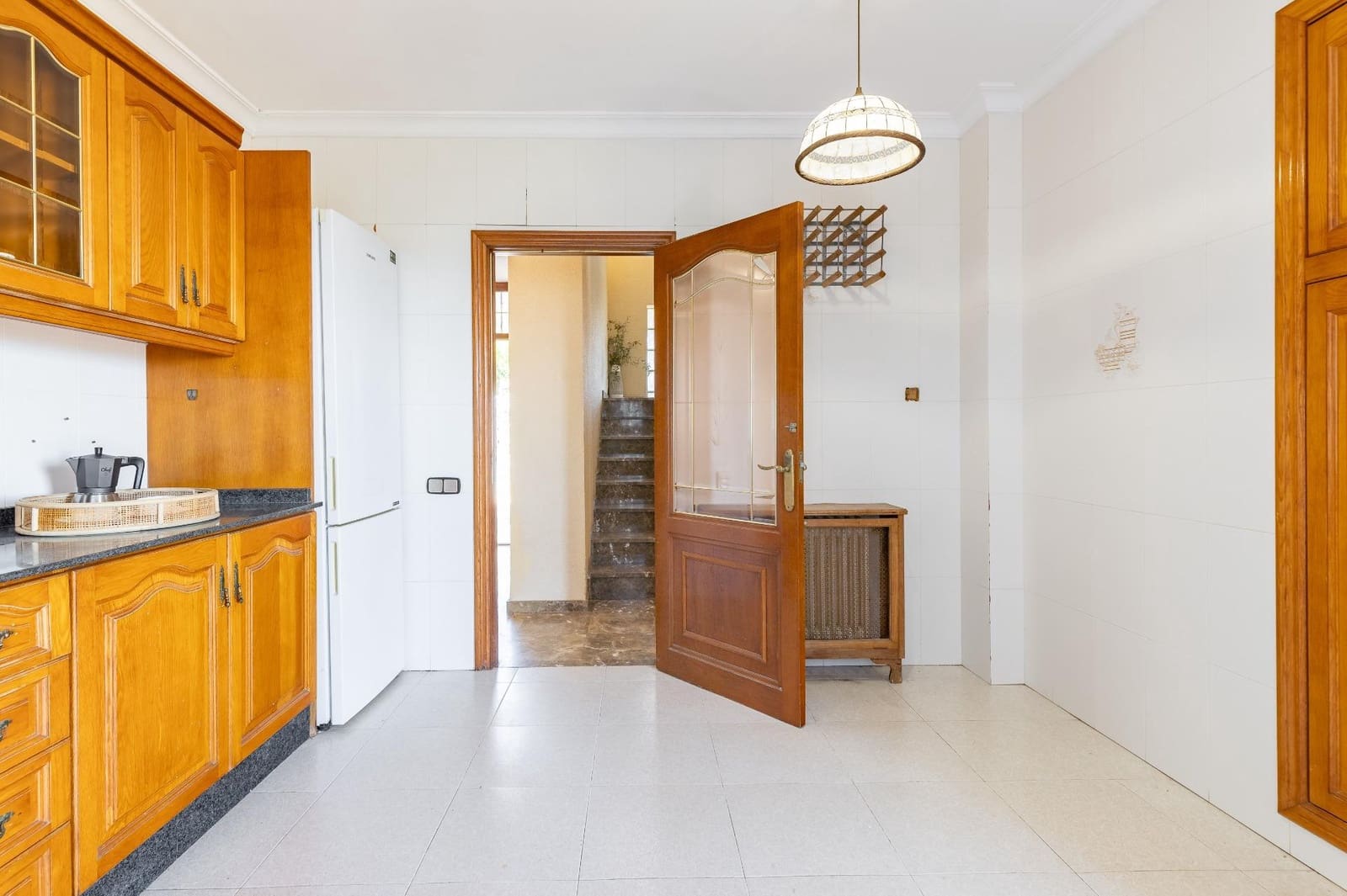 Chalet de 6 habitaciones en Chiva en venta con piscina garaje - 450.000 € (Ref: 9812354)