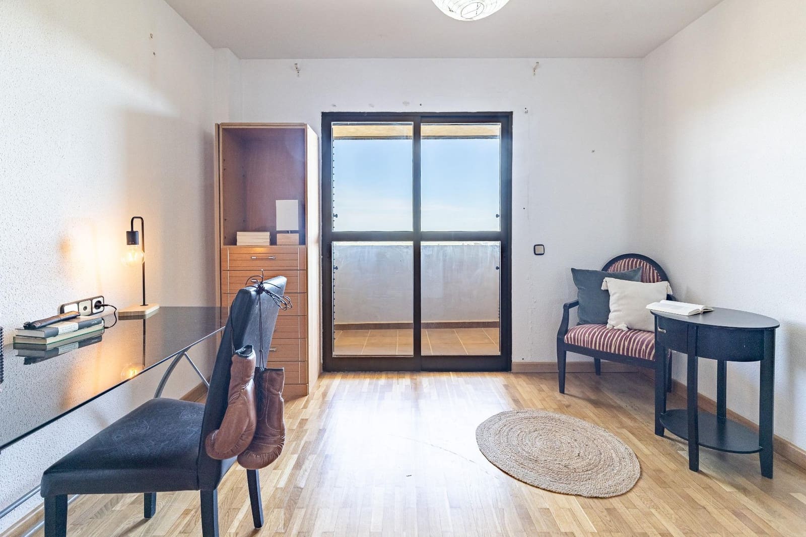Chalet de 6 habitaciones en Chiva en venta con piscina garaje - 450.000 € (Ref: 9812354)
