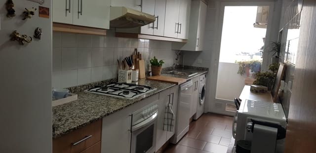 3 makuuhuone Asunto vuokrattavana paikassa Paterna mukana 
autotalli - 800 € (Ref: 9812355)