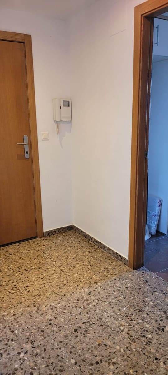 3 makuuhuone Asunto vuokrattavana paikassa Paterna mukana 
autotalli - 800 € (Ref: 9812355)