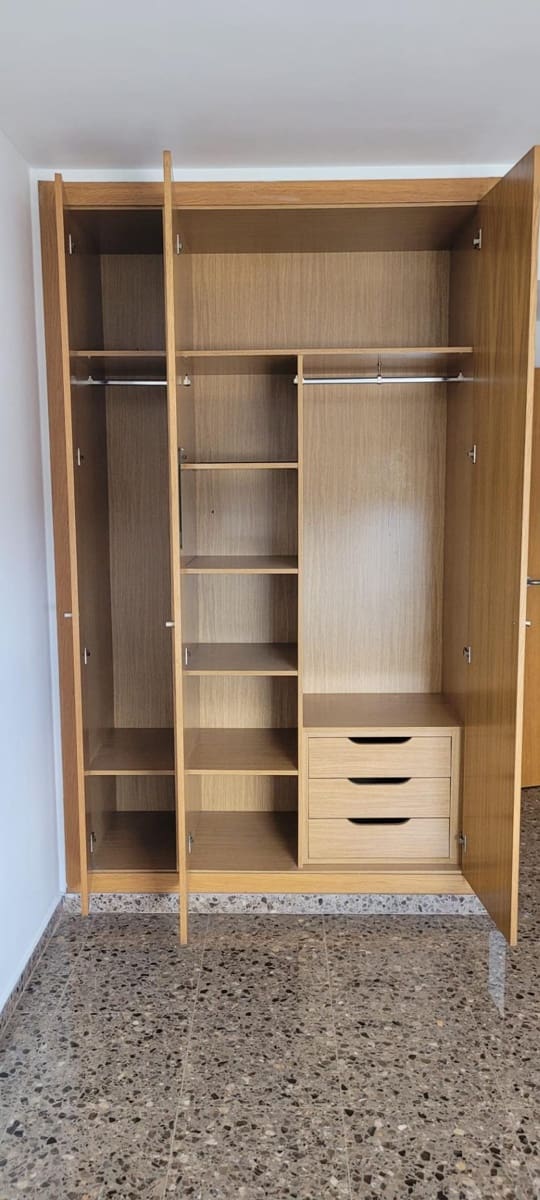 3 makuuhuone Asunto vuokrattavana paikassa Paterna mukana 
autotalli - 800 € (Ref: 9812355)