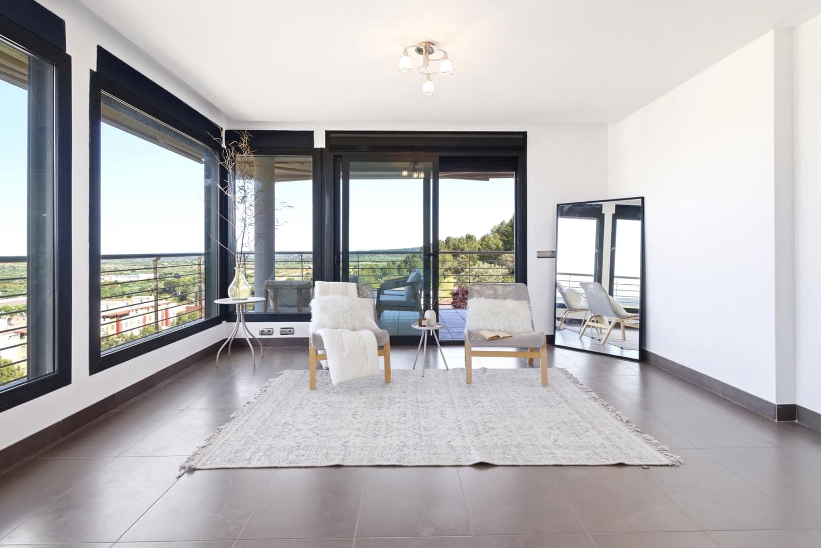 6 slaapkamer Villa te koop in Chiva met zwembad garage - € 600.000 (Ref: 9825070)