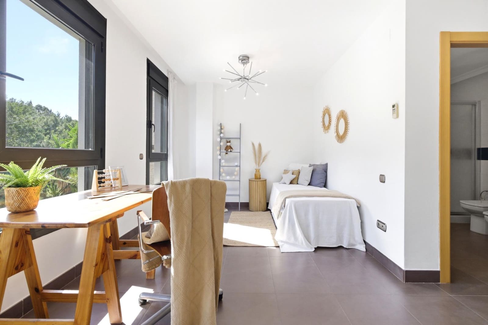 6 slaapkamer Villa te koop in Chiva met zwembad garage - € 600.000 (Ref: 9825070)