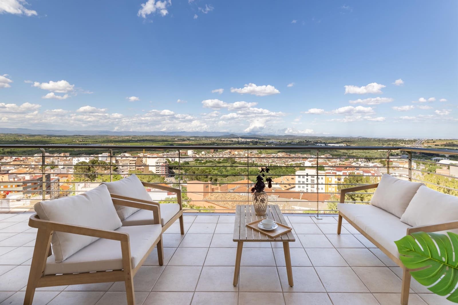 6 slaapkamer Villa te koop in Chiva met zwembad garage - € 600.000 (Ref: 9825070)