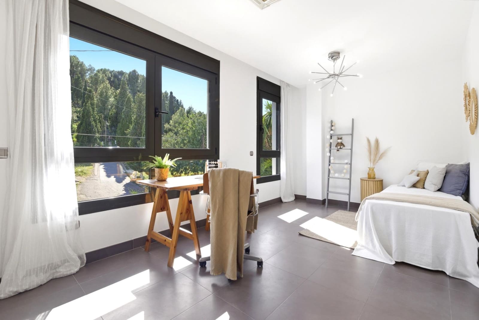 6 slaapkamer Villa te koop in Chiva met zwembad garage - € 600.000 (Ref: 9825070)