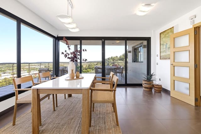 6 slaapkamer Villa te koop in Chiva met zwembad garage - € 600.000 (Ref: 9825070)
