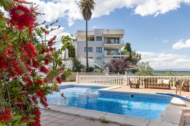6 slaapkamer Villa te koop in Chiva met zwembad garage - € 600.000 (Ref: 9825070)