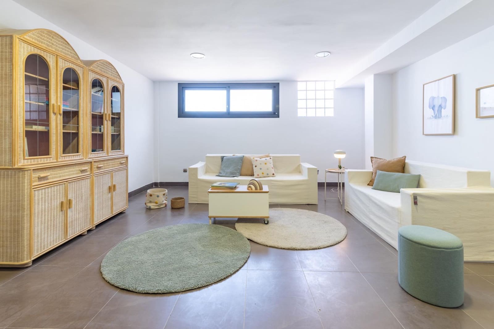 6 slaapkamer Villa te koop in Chiva met zwembad garage - € 600.000 (Ref: 9825070)