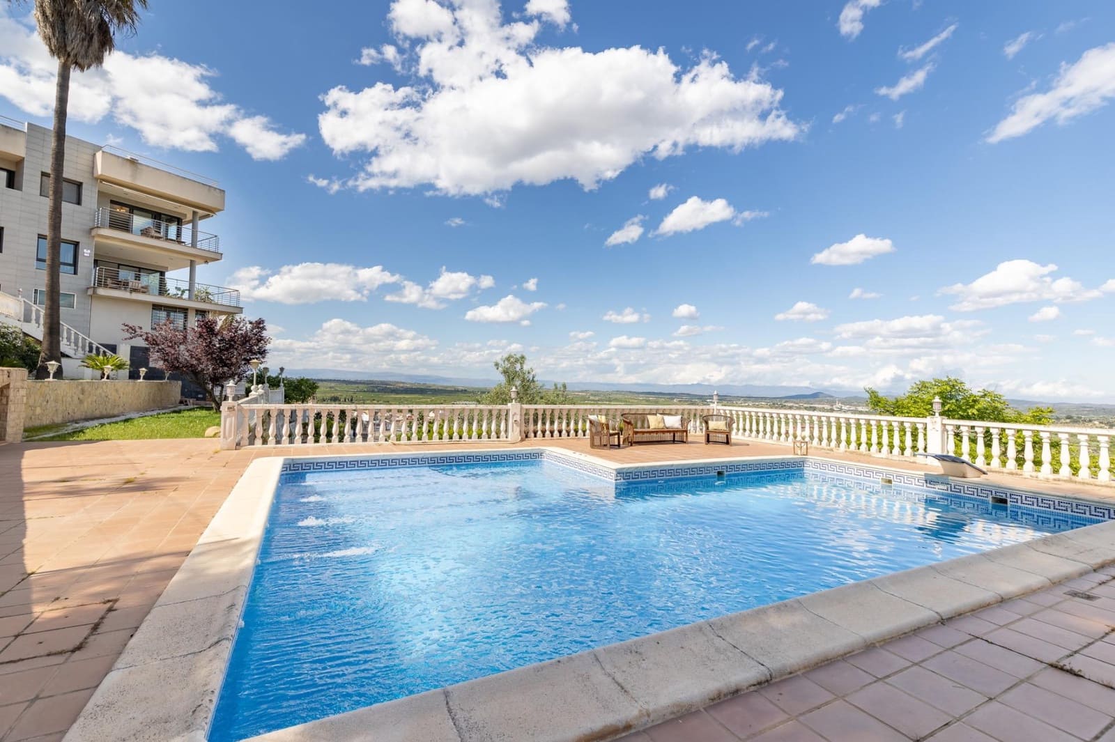 6 slaapkamer Villa te koop in Chiva met zwembad garage - € 600.000 (Ref: 9825070)