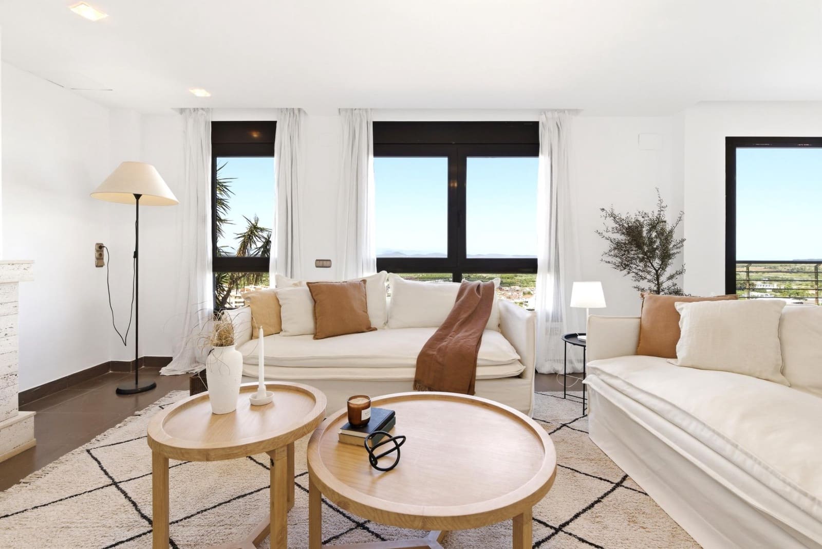 6 slaapkamer Villa te koop in Chiva met zwembad garage - € 600.000 (Ref: 9825070)