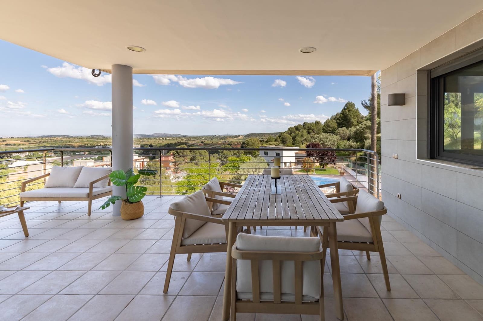 6 slaapkamer Villa te koop in Chiva met zwembad garage - € 600.000 (Ref: 9825070)