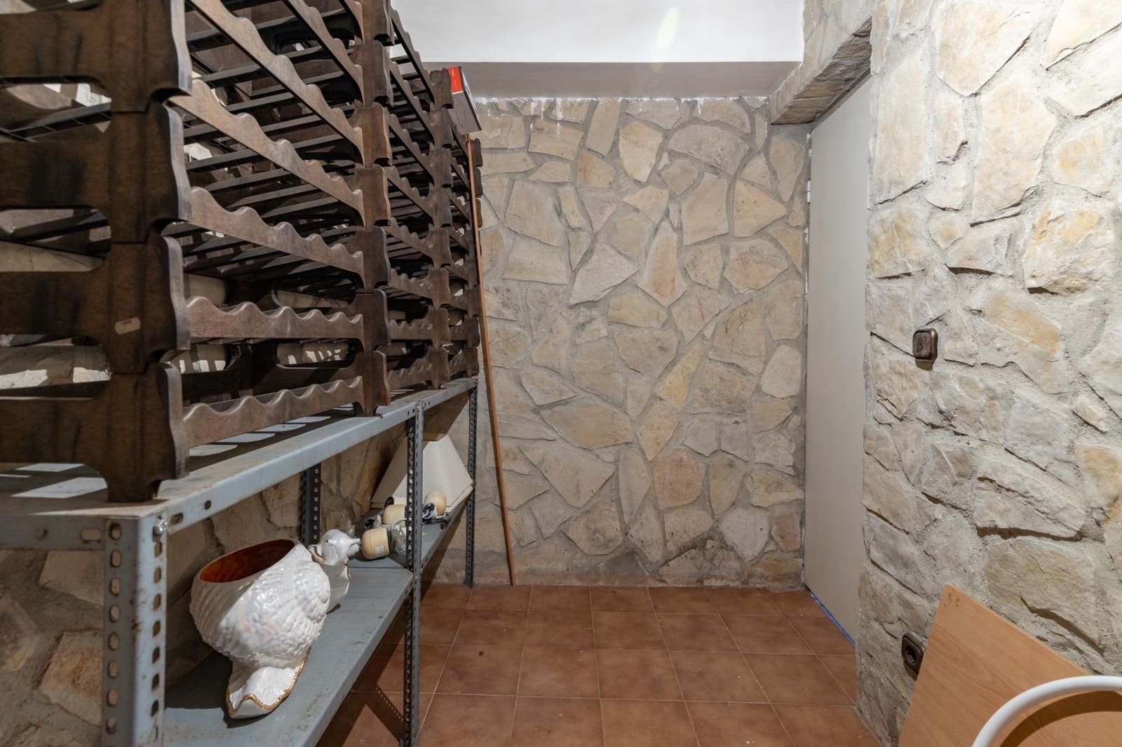 6 slaapkamer Villa te koop in Chiva met zwembad garage - € 600.000 (Ref: 9825070)