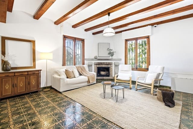 Chalet de 6 habitaciones en Dénia en venta con piscina garaje - 1.100.000 € (Ref: 9825071)