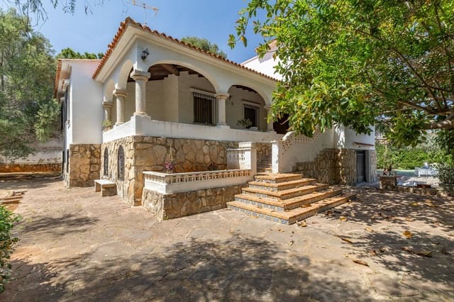 Chalet de 6 habitaciones en Dénia en venta con piscina garaje - 1.100.000 € (Ref: 9825071)