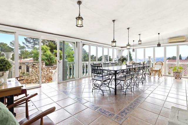 5 soveværelse Villa til salg i Moixent med swimmingpool - € 170.000 (Ref: 9825072)