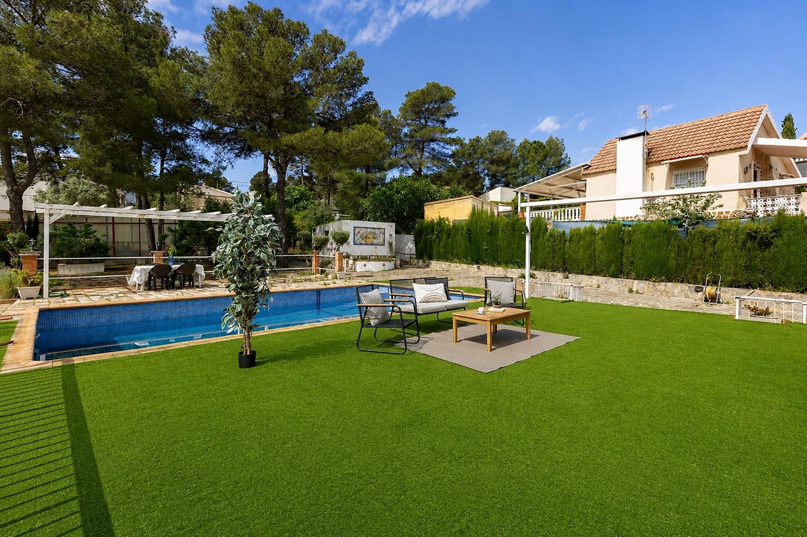 5 soveværelse Villa til salg i Moixent med swimmingpool - € 170.000 (Ref: 9825072)