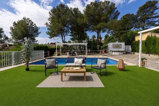 5 soveværelse Villa til salg i Moixent med swimmingpool - € 170.000 (Ref: 9825072)