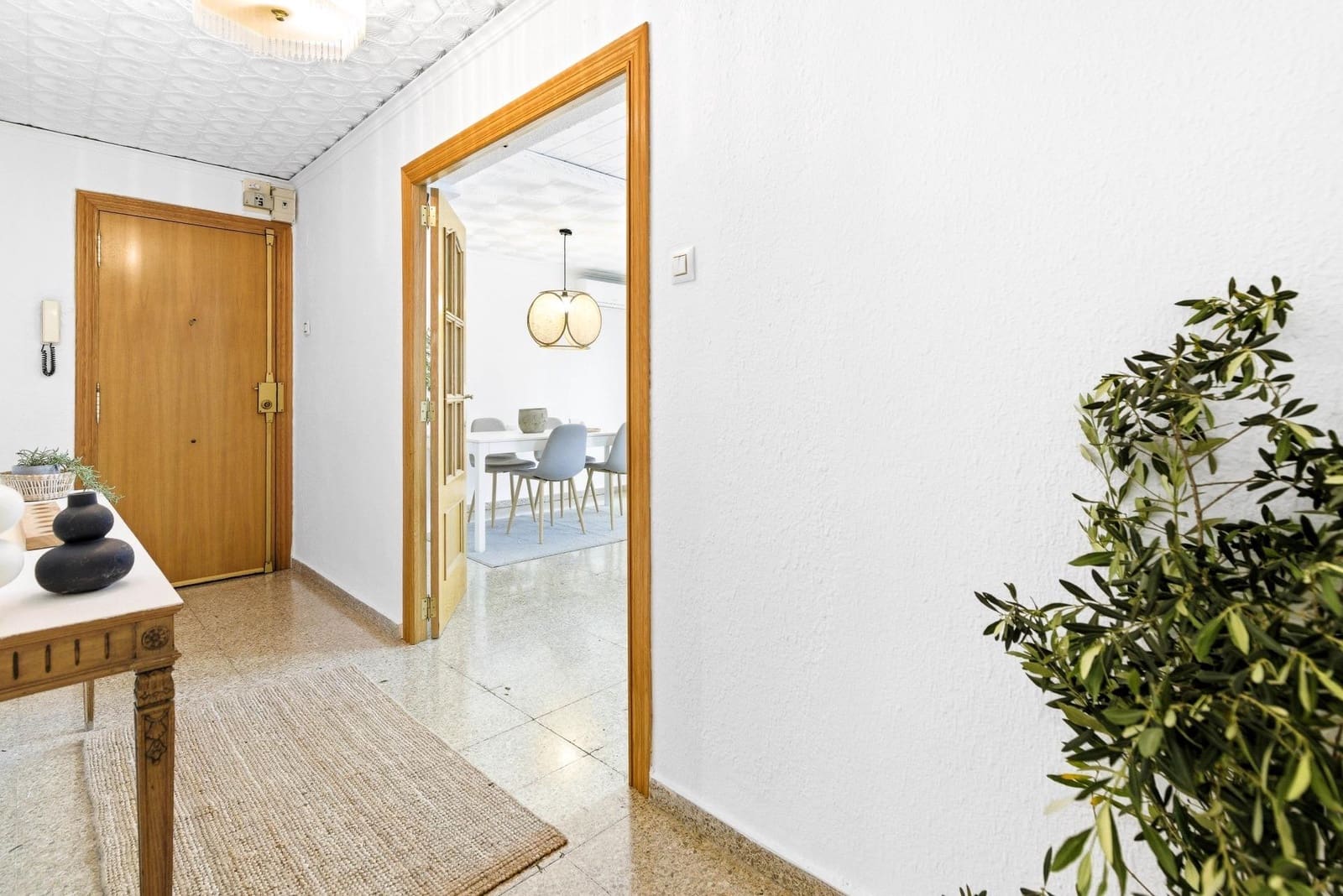 3 soveværelse Lejlighed til salg i Moncada - € 180.000 (Ref: 9825075)