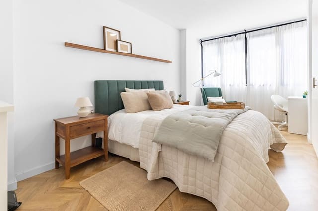 4 soverom Leilighet til leie i La Petxina, Valencia by - € 2 500 (Ref: 9839625)
