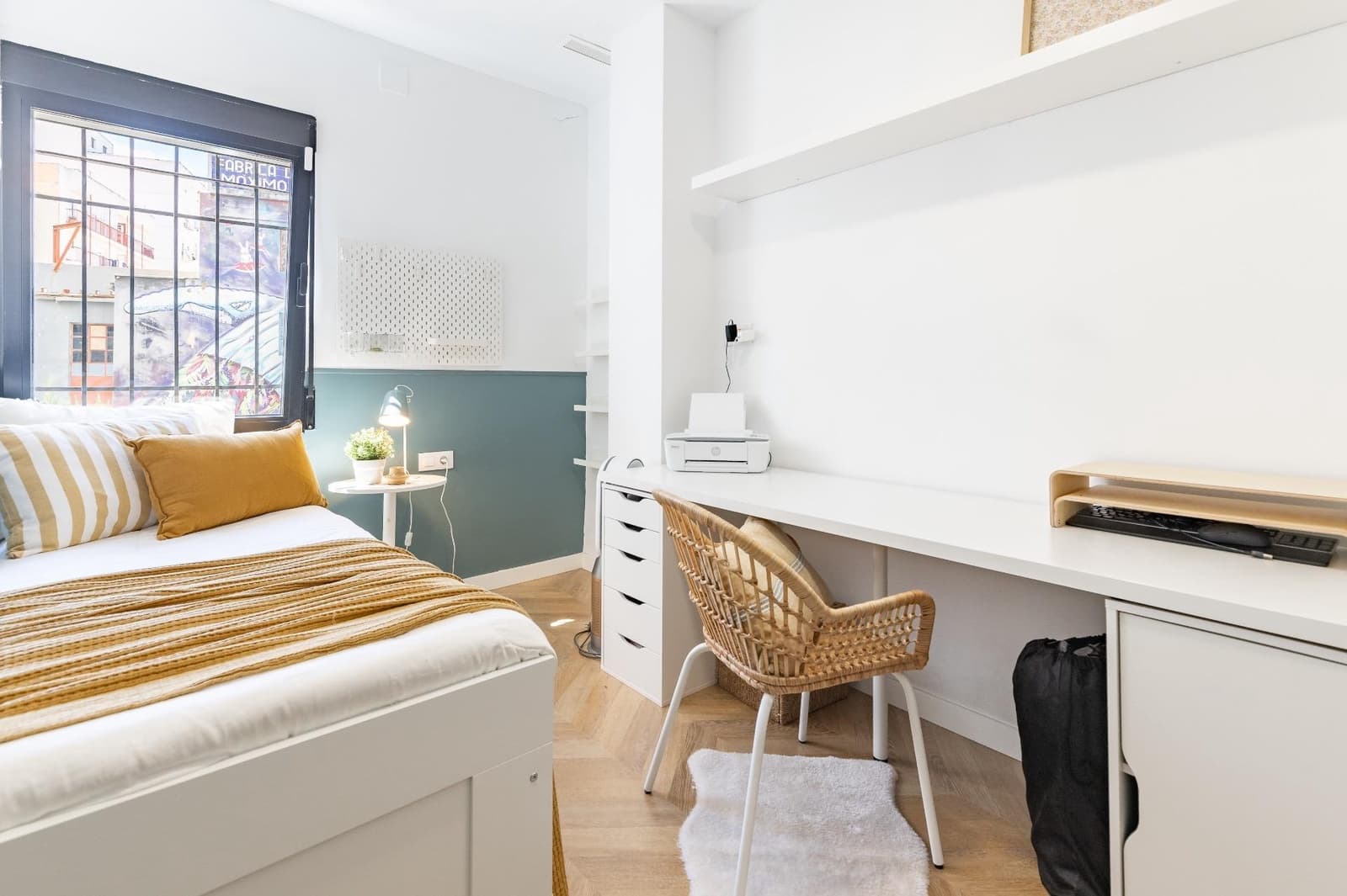4 bedroom Flat for rent in Valencia city - € 2,500 (Ref: 9839625)