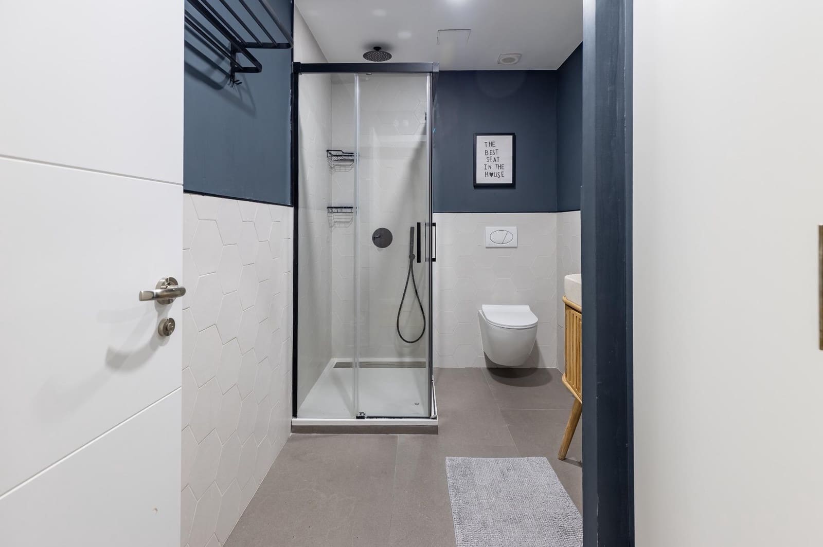 4 bedroom Flat for rent in Valencia city - € 2,500 (Ref: 9839625)