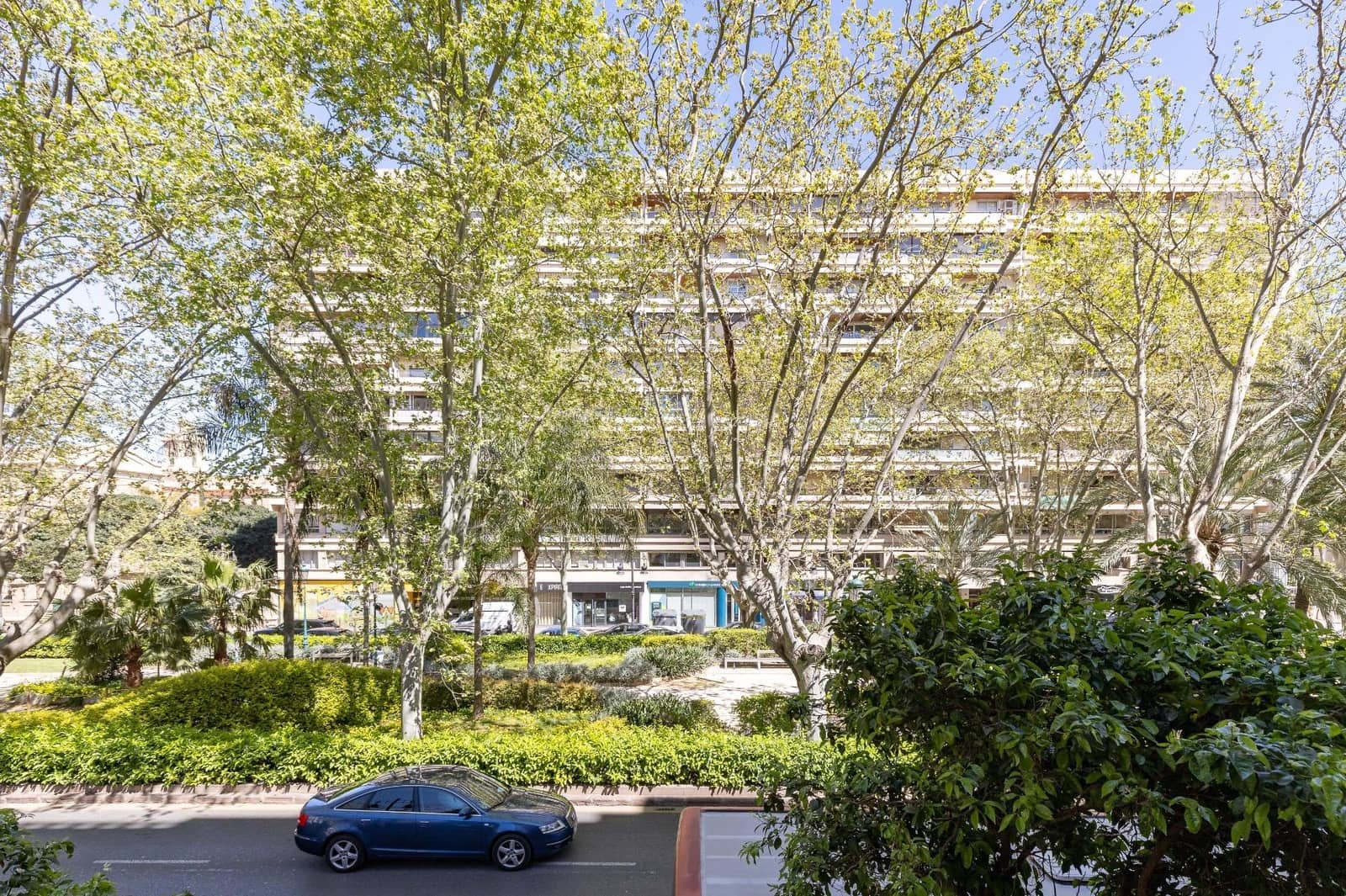 4 bedroom Flat for rent in Valencia city - € 2,500 (Ref: 9839625)