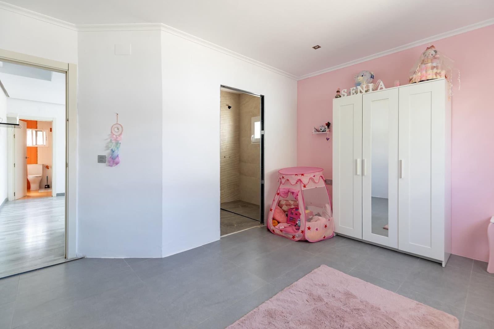 4 bedroom Villa for sale in Turis with pool garage - € 285,000 (Ref: 9839628)