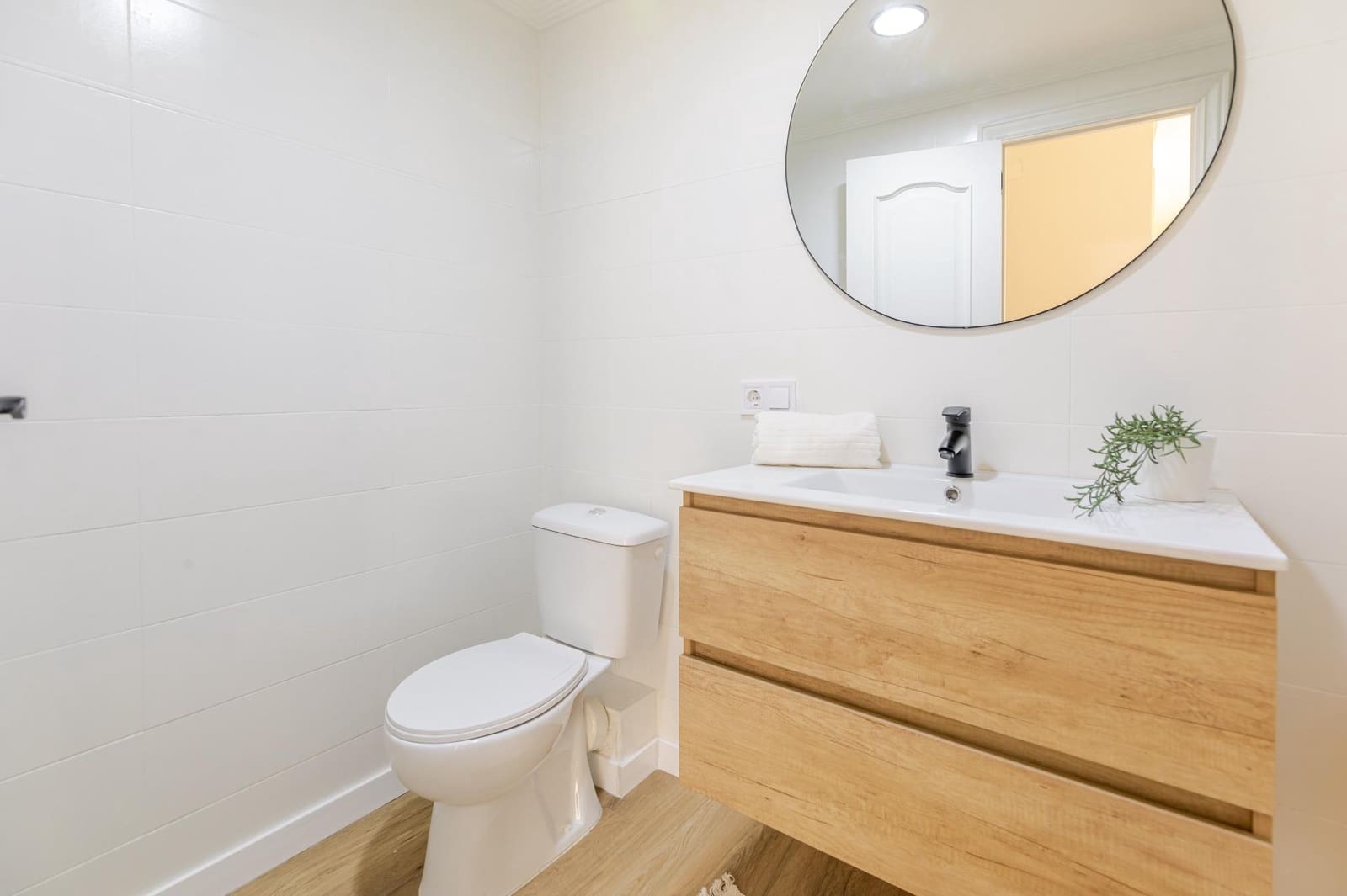 4 slaapkamer Flat te koop in Valencia stad - € 330.000 (Ref: 9839631)
