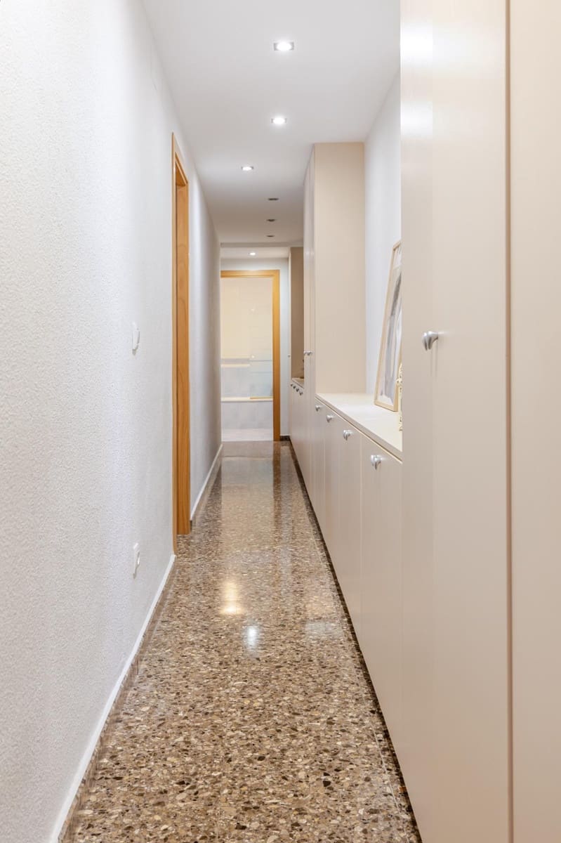 2 soveværelse Lejlighed til salg i Paterna - € 245.000 (Ref: 9855790)