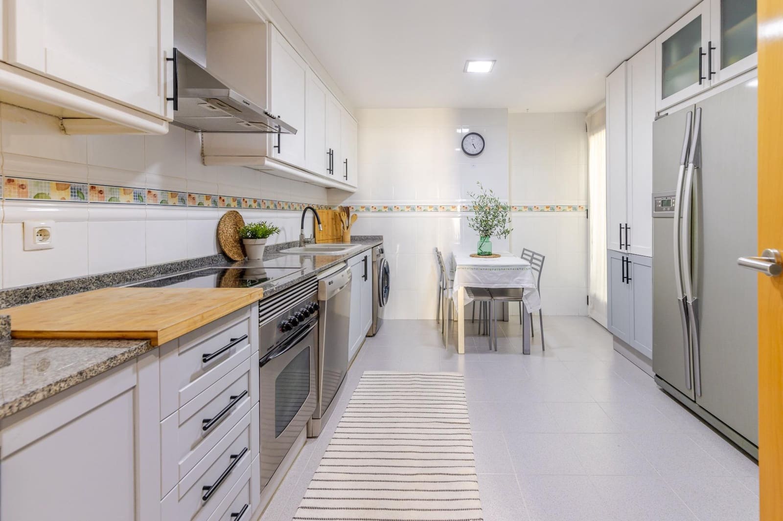 2 soveværelse Lejlighed til salg i Paterna - € 245.000 (Ref: 9855790)