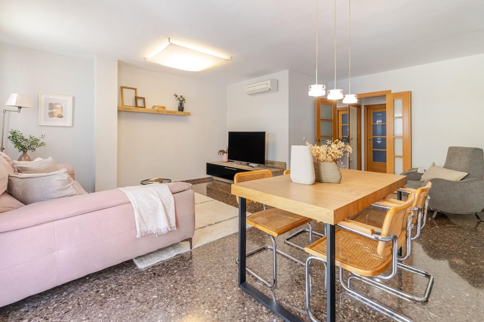 2 soveværelse Lejlighed til salg i Paterna - € 245.000 (Ref: 9855790)