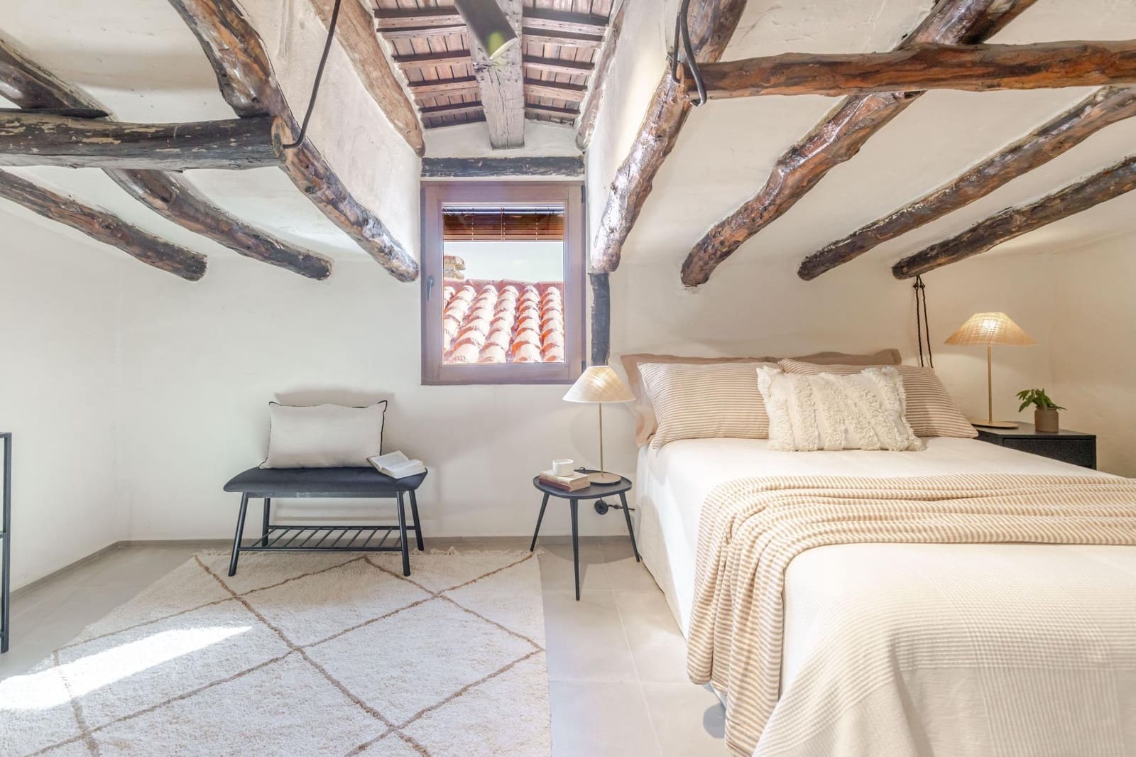 2 soveværelse Finca/Landehus til salg i Venta del Moro - € 140.000 (Ref: 9855791)