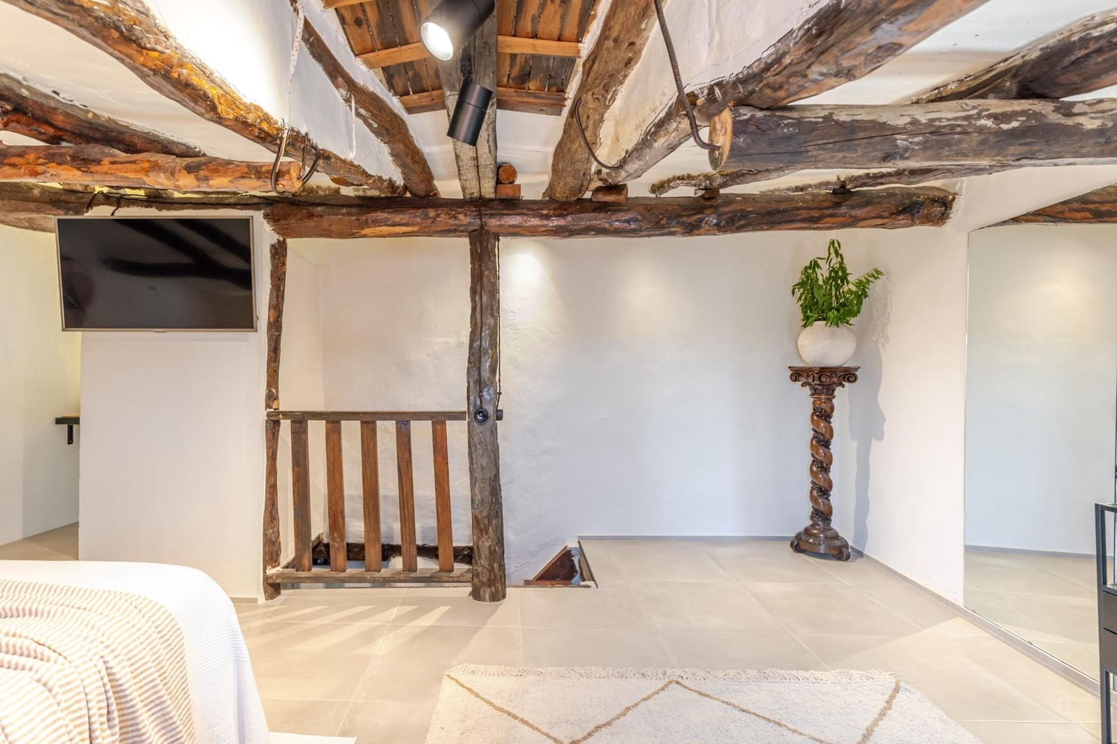 2 soveværelse Finca/Landehus til salg i Venta del Moro - € 140.000 (Ref: 9855791)