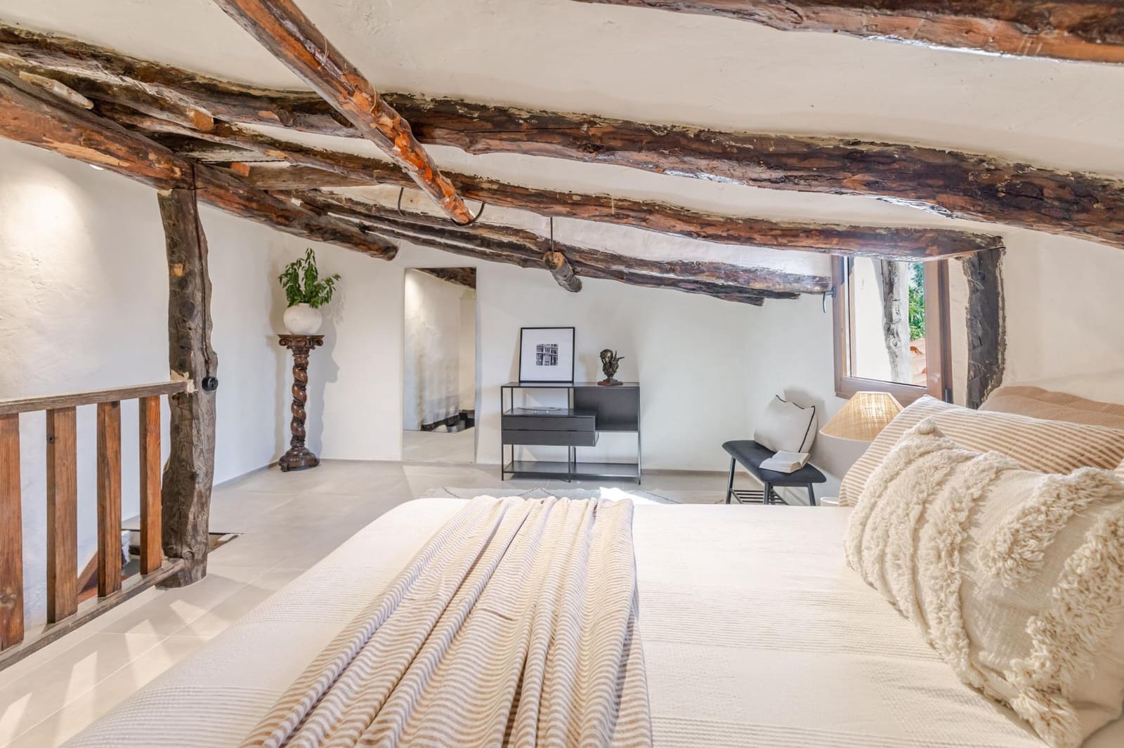 2 soveværelse Finca/Landehus til salg i Venta del Moro - € 140.000 (Ref: 9855791)