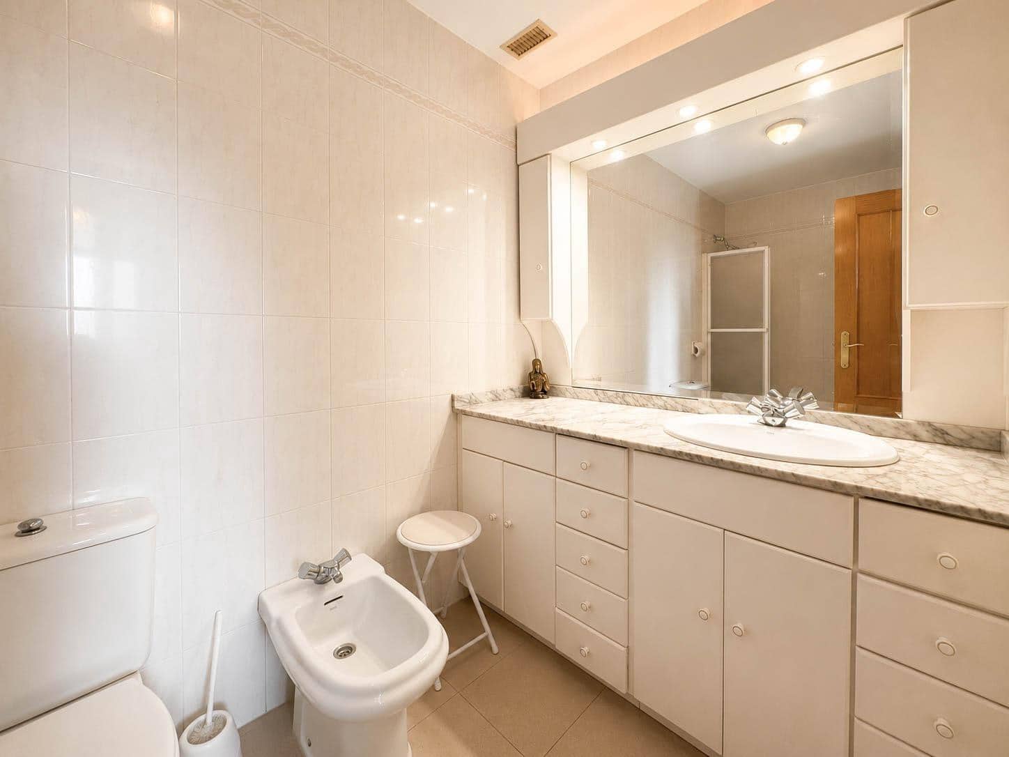5 bedroom Terraced Villa for rent in Paterna with pool - € 1,300 (Ref: 9857685)