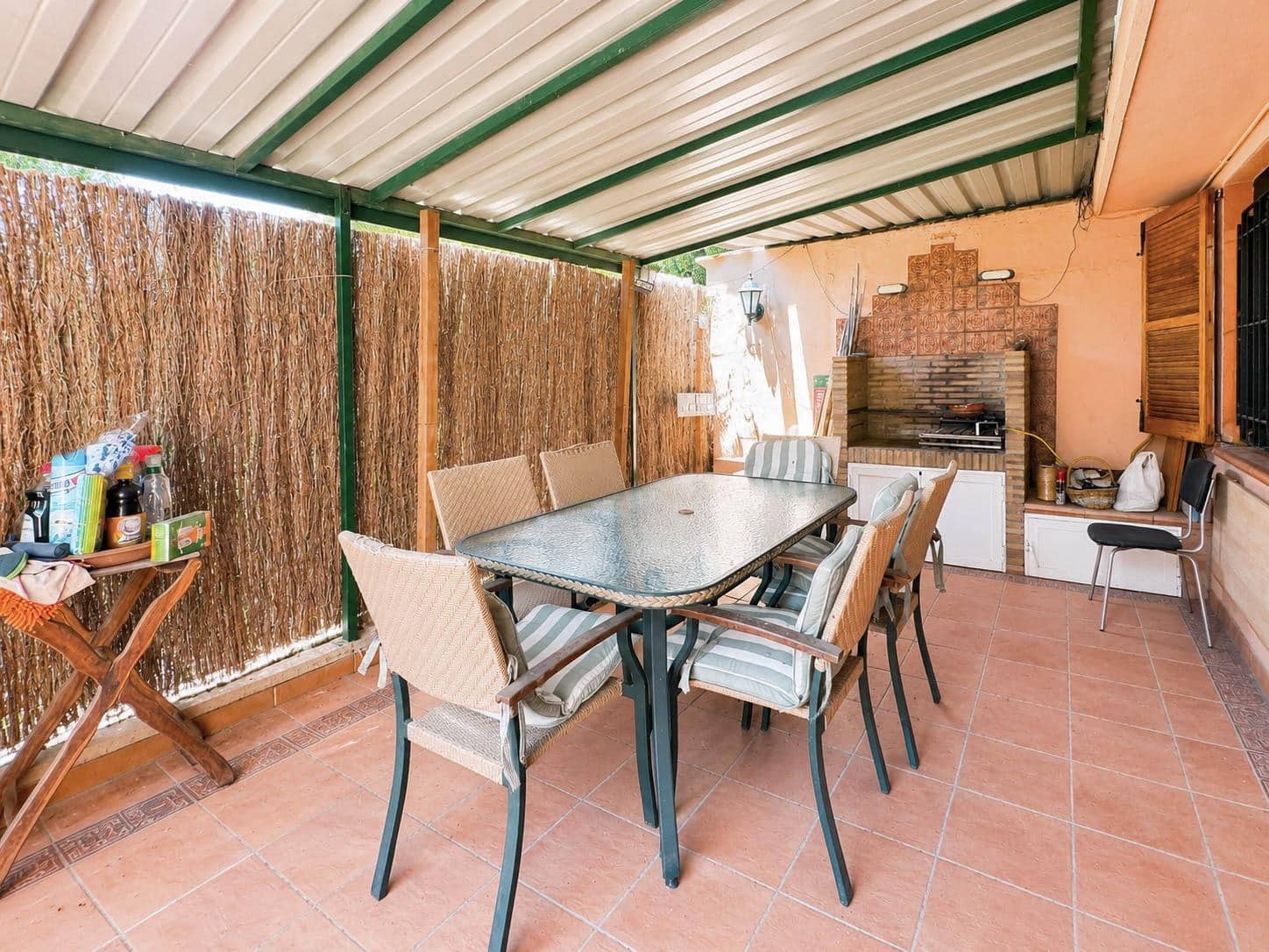 5 bedroom Terraced Villa for rent in Paterna with pool - € 1,300 (Ref: 9857685)