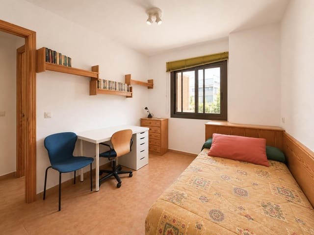 5 bedroom Terraced Villa for rent in Terramelar, Paterna with pool - € 1,300 (Ref: 9857685)